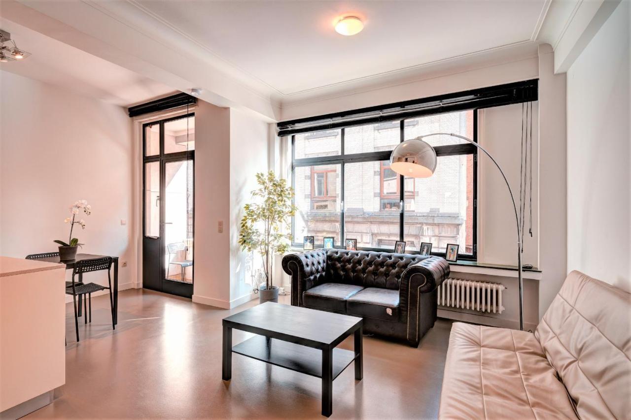 The Meir Lodge. Apartments In Heart Of Антверпен Экстерьер фото